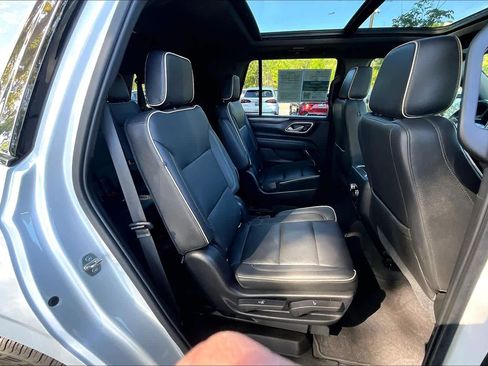 Used 2021 GMC Yukon SLT w/ SLT Premium Package AWD/4WD image 20