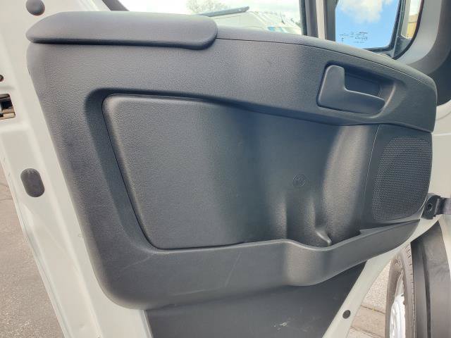 Used 2025 RAM ProMaster 2500 FWD image 16