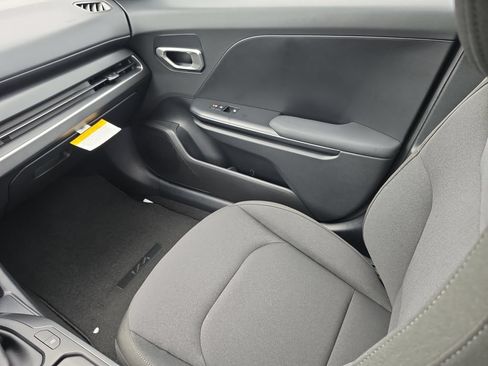 New 2026 Kia K4 FWD image 15