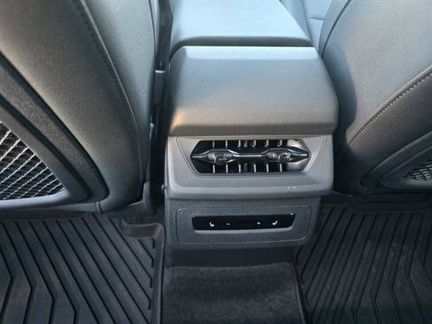 New 2025 Audi Q6 e-tron Premium Plus image 25