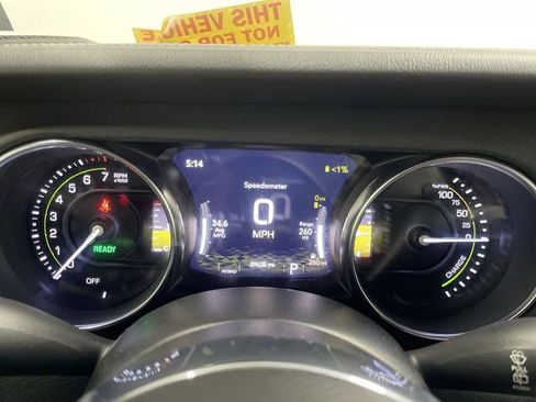 Used 2021 Jeep Wrangler Unlimited Sahara w/ Cold Weather Group AWD/4WD image 15