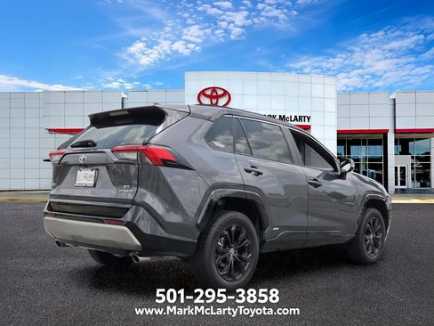Used 2023 Toyota RAV4 SE AWD/4WD image 5
