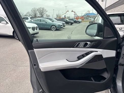 Certified 2024 BMW X5 xDrive40i w/ Premium Package image 15