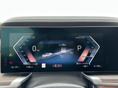 New 2025 BMW i7 xDrive60 image 14