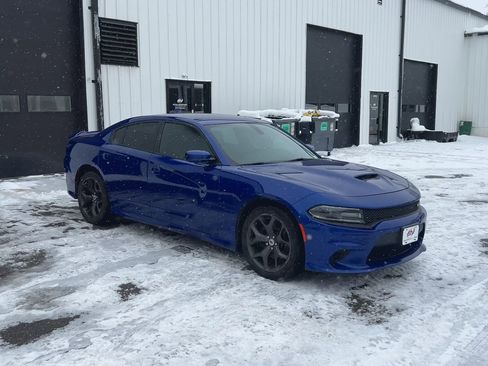 Used 2019 Dodge Charger GT image 2