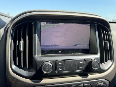 Used 2019 Chevrolet Colorado Z71 AWD/4WD image 19