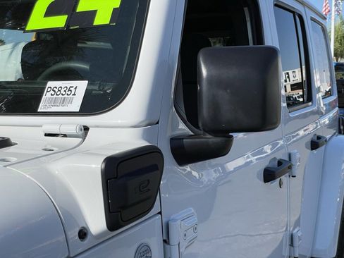 Used 2024 Jeep Wrangler Unlimited Sahara image 13