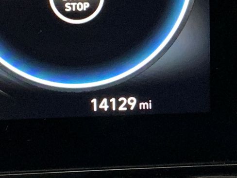 Used 2025 Hyundai Elantra SEL image 9