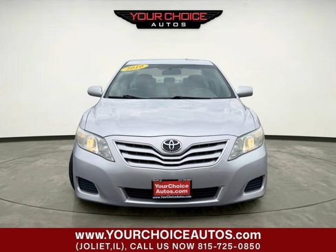Used 2010 Toyota Camry LE FWD image 9