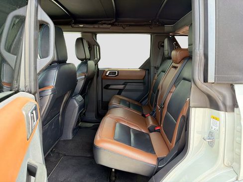 Used 2024 Ford Bronco Outer Banks image 23