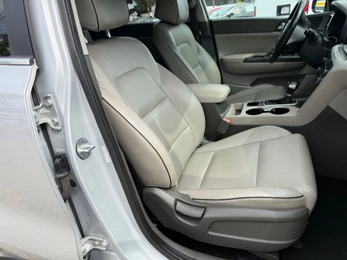 Used 2017 Kia Sportage EX w/ EX Premium Package image 24