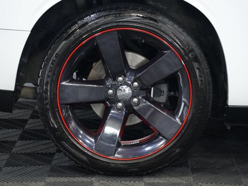 Used 2014 Dodge Challenger SXT RWD image 47