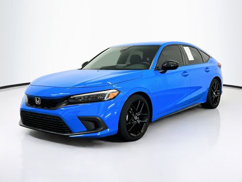 Used 2024 Honda Civic Sport image 3