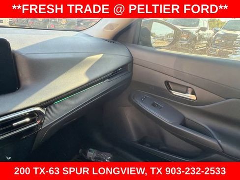 Used 2026 Nissan Sentra SV w/ SV Convenience Package FWD image 24