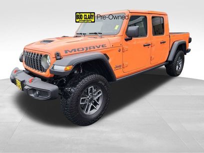 Used 2025 Jeep Gladiator Mojave w/ Convenience Group