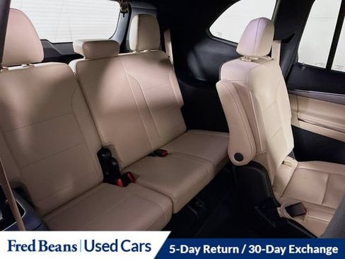 Used 2026 Buick Enclave Preferred AWD/4WD image 35