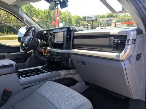 Used 2025 Ford F350 XLT w/ 360-Degree Camera Package AWD/4WD image 24
