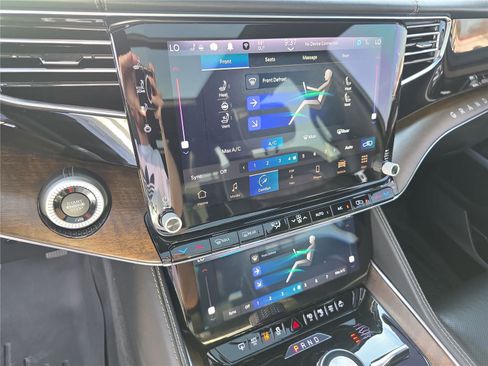 Used 2022 Jeep Grand Wagoneer Series II w/ Convenience Group III image 23