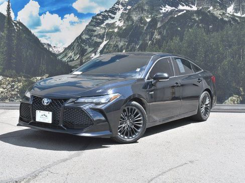 Used 2019 Toyota Avalon XSE FWD image 6