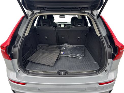 Certified 2024 Volvo XC60 B5 Ultimate w/ Climate Package AWD/4WD image 6