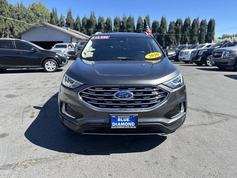 Used 2020 Ford Edge Titanium AWD/4WD image 2
