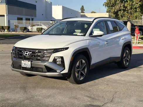 Certified 2025 Hyundai Tucson SEL image 8