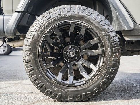 Used 2021 Jeep Wrangler Unlimited Rubicon AWD/4WD image 34