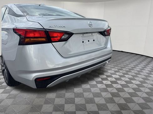 Used 2021 Nissan Altima 2.5 SV FWD image 14