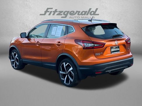 Used 2022 Nissan Rogue Sport SL w/ Premium Package image 8