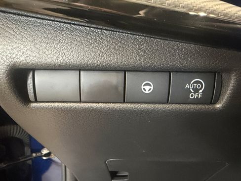 Used 2026 Nissan Kicks SR FWD image 24