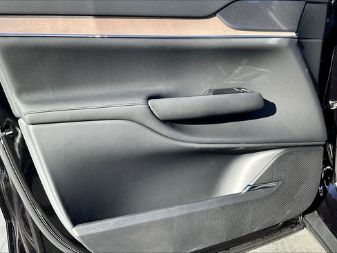 New 2025 Volvo EX90 Plus w/ Protection Package Premier image 24