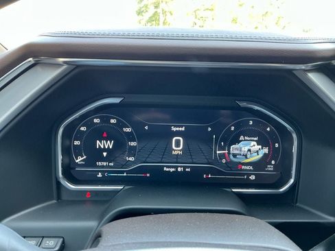 Used 2024 GMC Sierra 2500 Denali w/ Denali Reserve Package AWD/4WD image 16