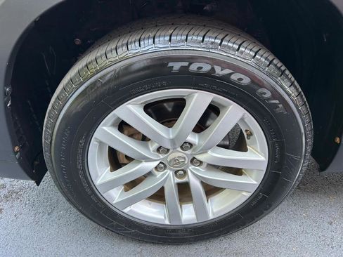 Used 2014 Toyota Highlander LE image 6