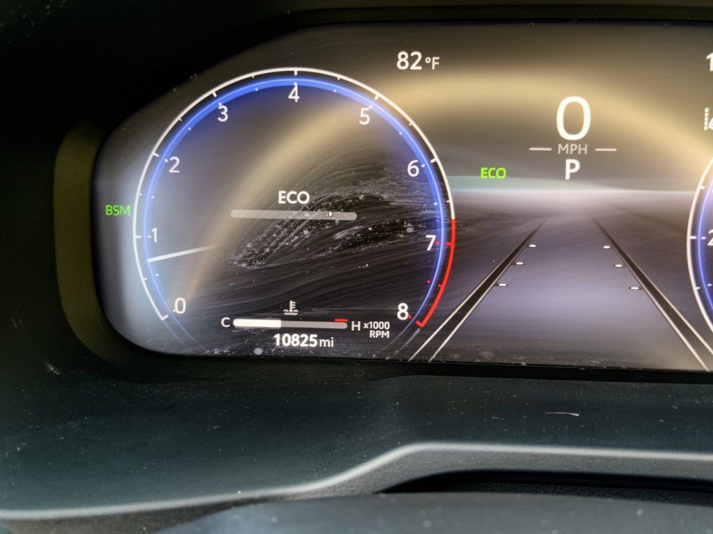 Used 2024 Toyota RAV4 Limited FWD image 26