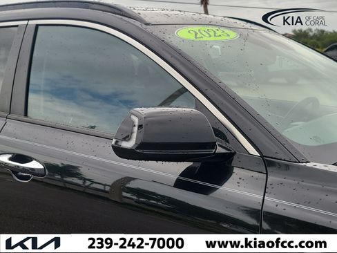 Certified 2023 Kia Niro SX Touring FWD image 8