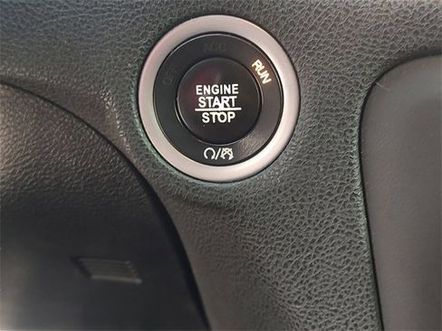 Certified 2018 Dodge Charger SXT w/ Blacktop Package image 24