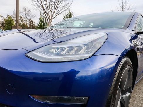 Used 2021 Tesla Model 3 Standard Range Plus image 27