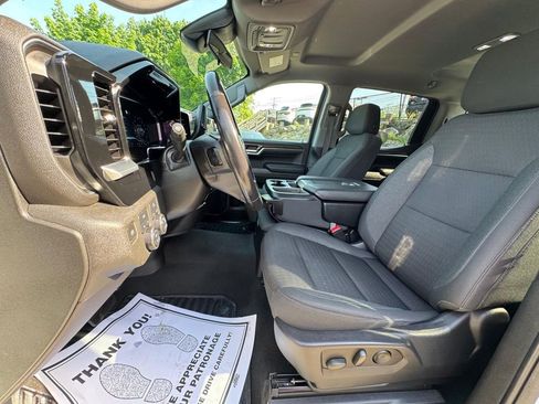 Used 2023 Chevrolet Silverado 1500 LT AWD/4WD image 16