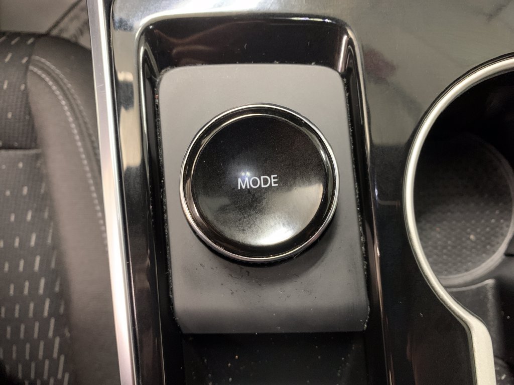 Used 2026 Chevrolet Equinox LT AWD/4WD image 13