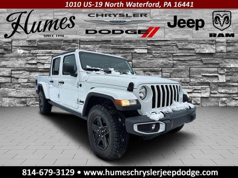 Used 2021 Jeep Gladiator Sport image 1