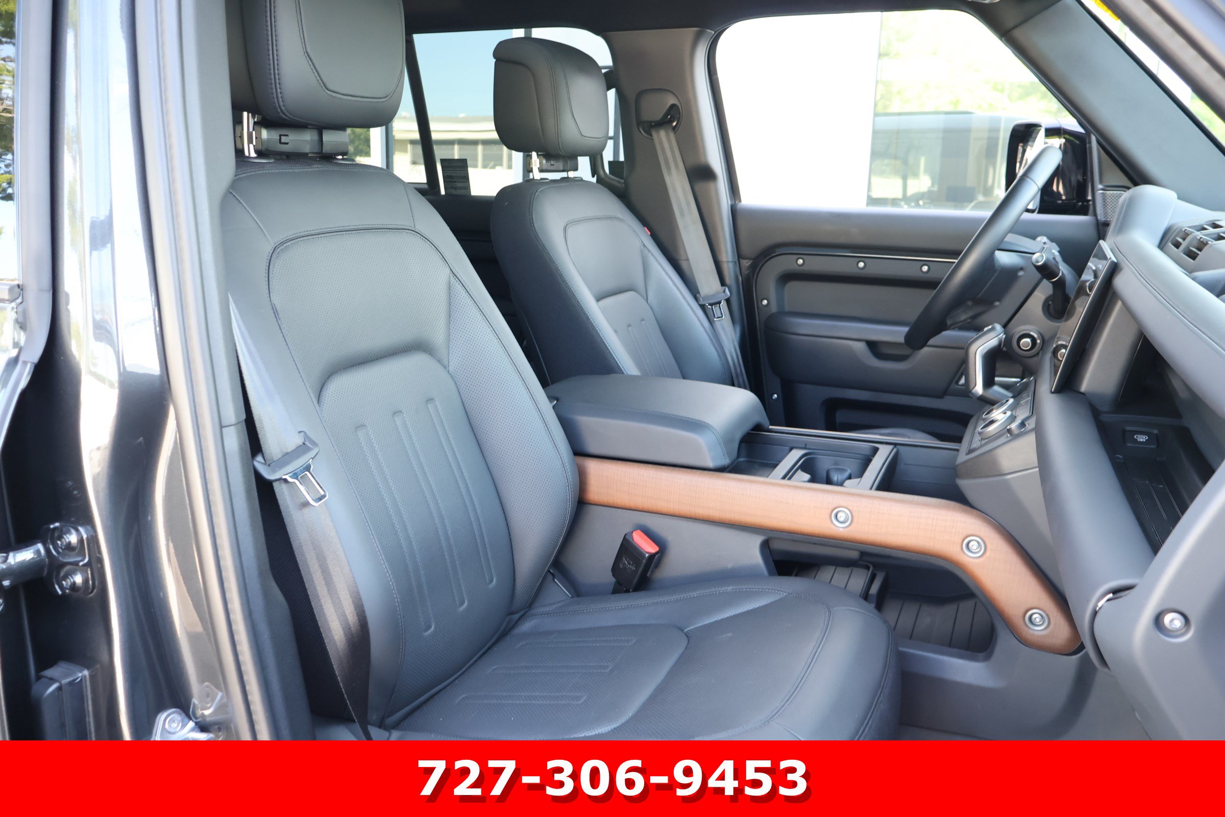 Used 2024 Land Rover Defender 110 X AWD/4WD image 21
