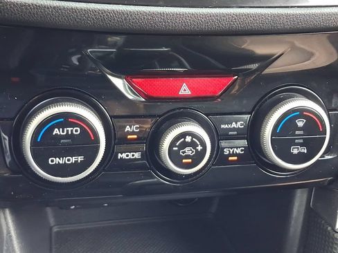 Used 2019 Subaru Forester Touring AWD/4WD image 17