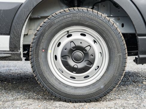 New 2026 Ford Transit 250 148 Medium Roof image 35