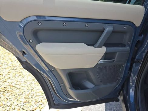 Used 2021 Land Rover Defender 110 S AWD/4WD image 14