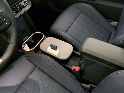 Certified 2025 MINI Cooper S image 22