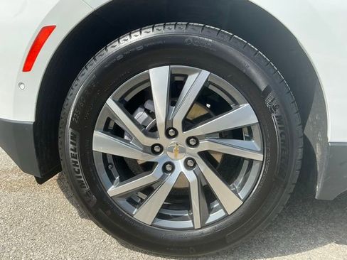 Used 2024 Chevrolet Equinox Premier image 14