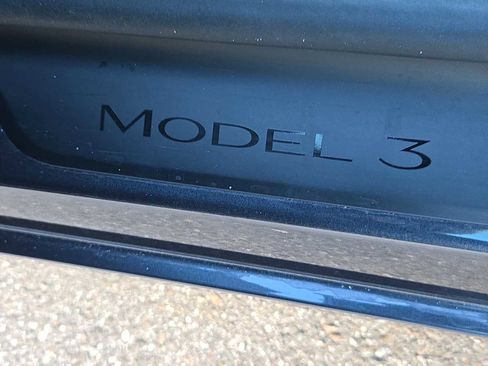 Used 2025 Tesla Model 3 Long Range image 12