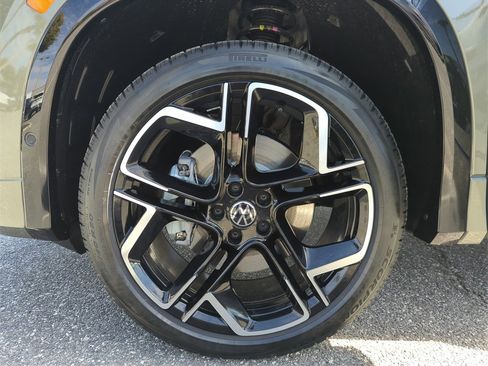 New 2026 Volkswagen Tiguan SEL R-Line image 48