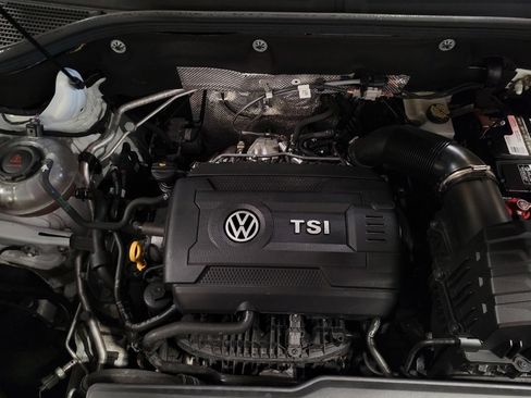 Used 2022 Volkswagen Atlas Cross Sport SE FWD image 30