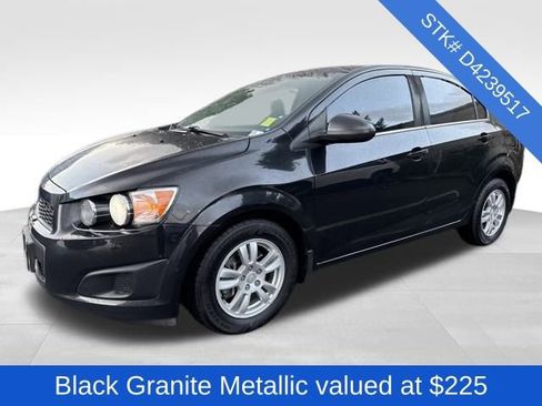 Used 2013 Chevrolet Sonic LT image 3